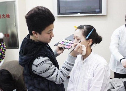 抚顺造型化妆培训——学员实习